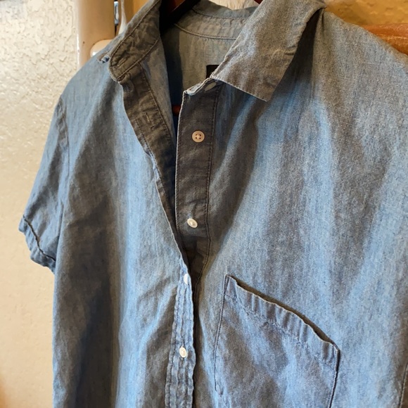 Zara slightly cropped chambray collared button down - Picture 6 of 9